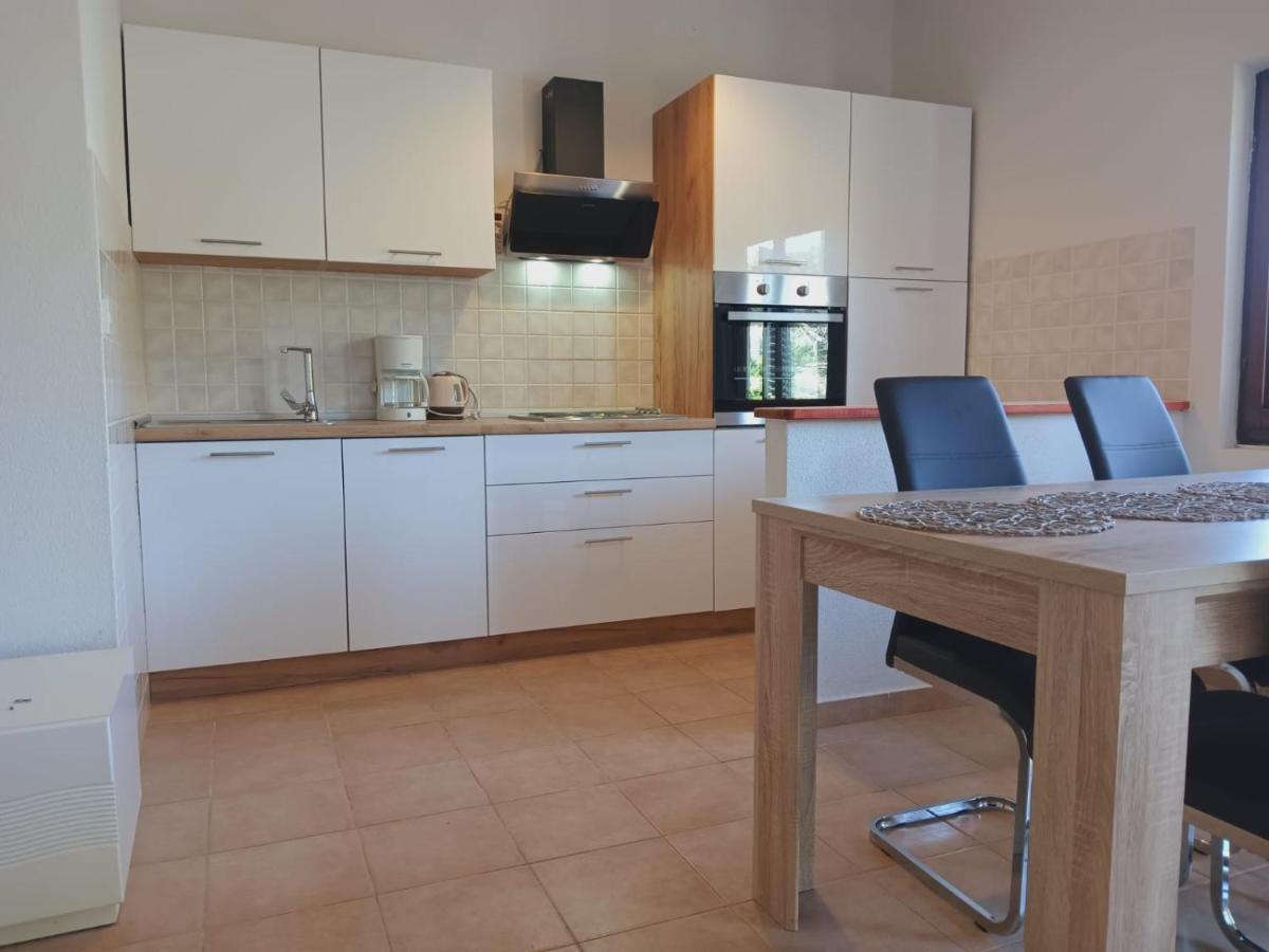 ספלונרה Apartments Franic מראה חיצוני תמונה