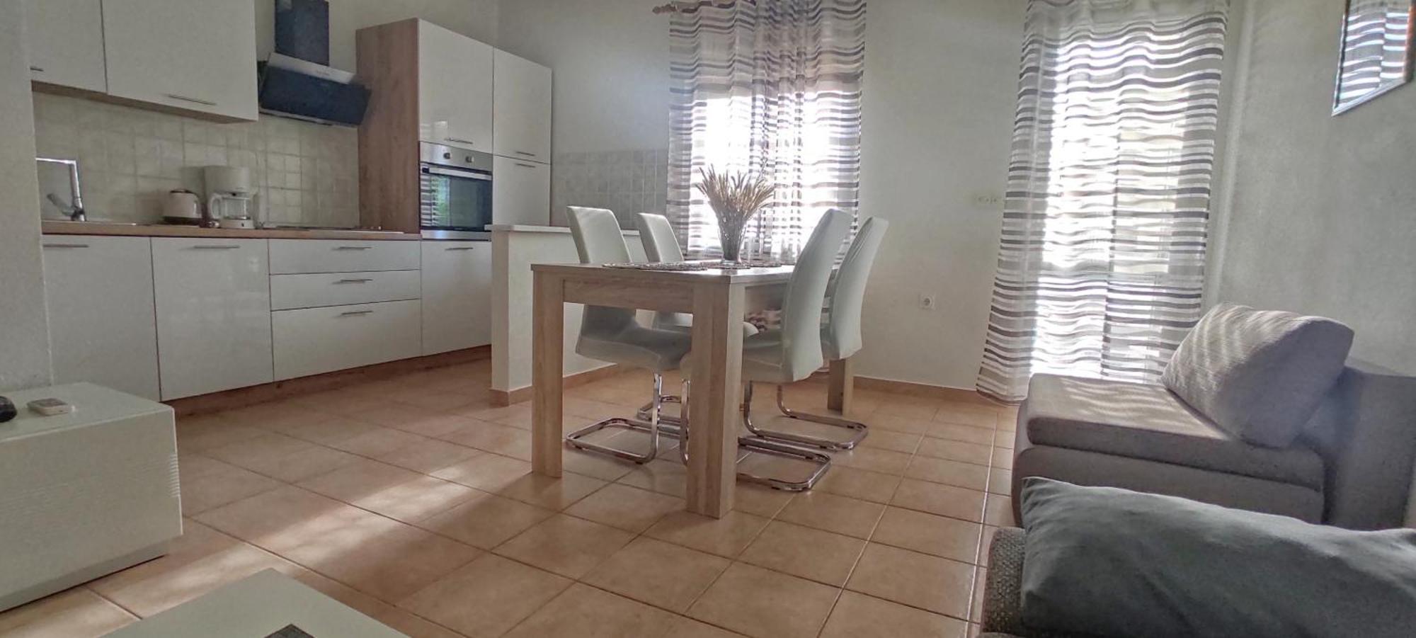 ספלונרה Apartments Franic מראה חיצוני תמונה